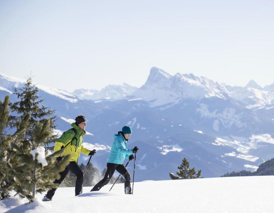 schneeschuhwandern-villanderer-alm-c-tvb-eisacktal-alex-filz-2