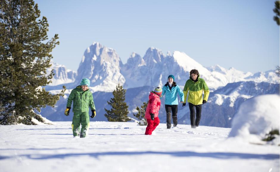 familie-winterwandern-villanderer-alm-c-tvb-eisacktal-alex-filz-1