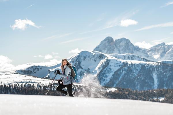 winter-aktiv-mit-skilaufen-und-wandern-idm06602hannes-niederkofler